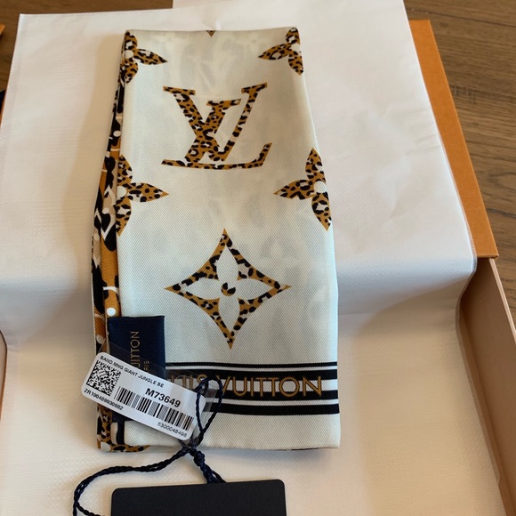 Louis Vuitton Accessories - Louis Vuitton bandeau Louis Vuitton Accessories - Louis Vuitton bandeau